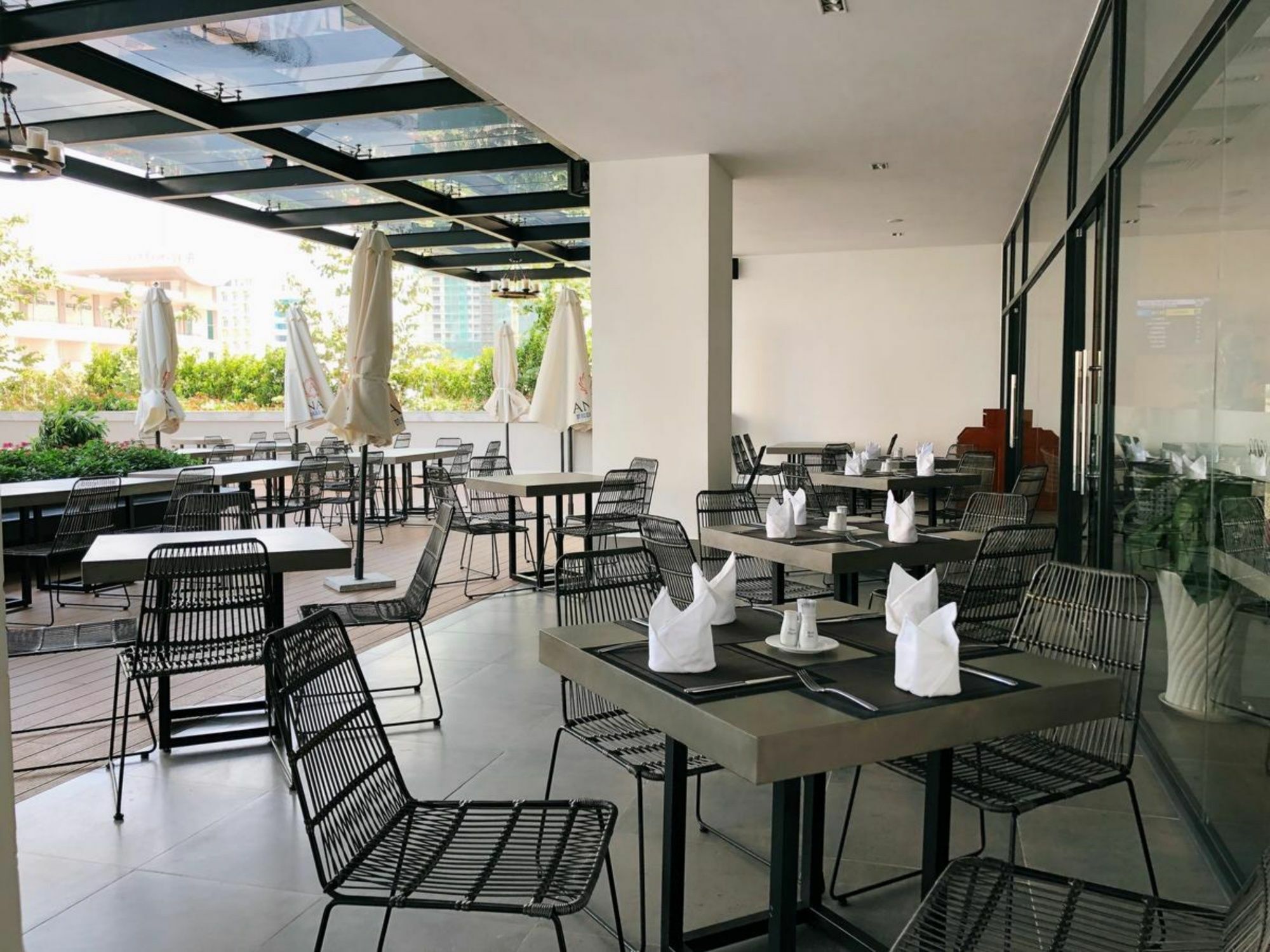 Parama Apartments Balcony Beachfront Nha Trang Exterior foto